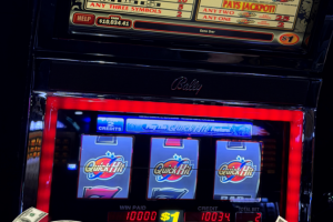 04-11-2026_10000.00_LUCKYWINNER